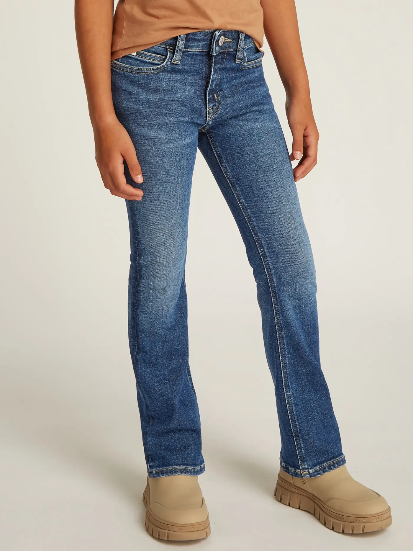 Ausgestellte Jeans