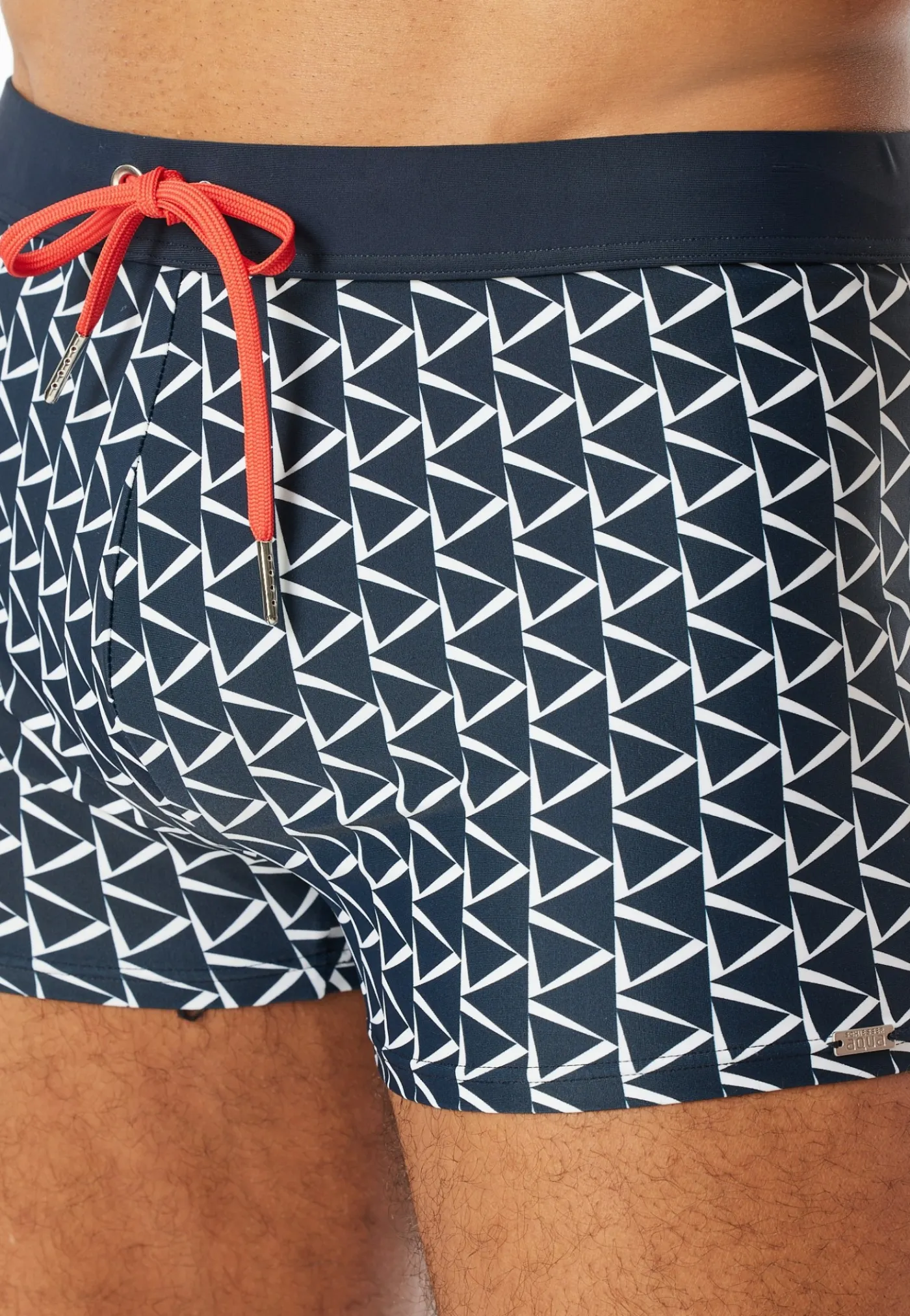 Badehose mit Bein
