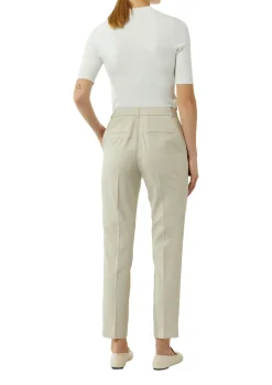 Cigarette-Pants mit Bügelfalten
