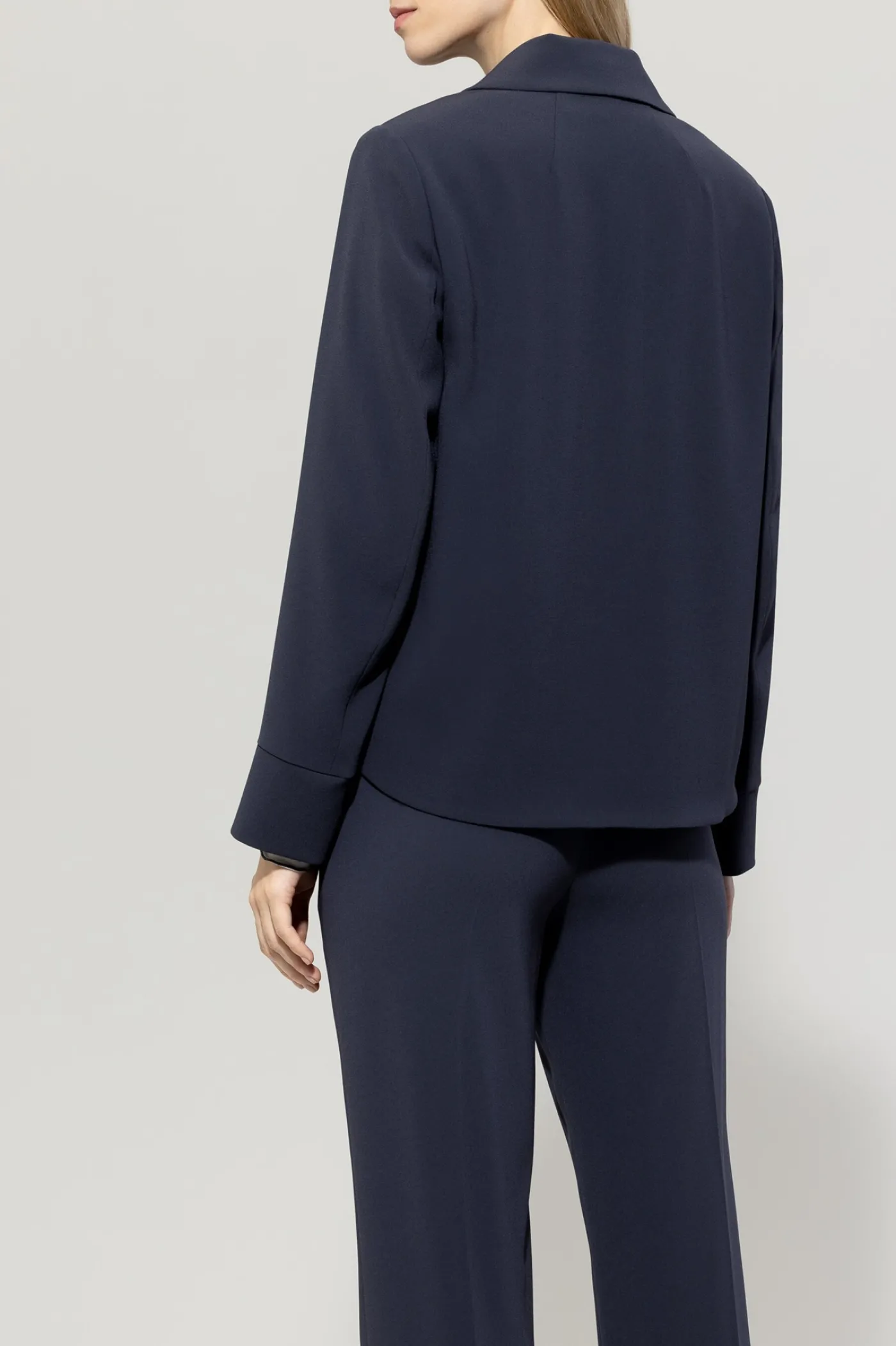 Fließende Hemdjacke