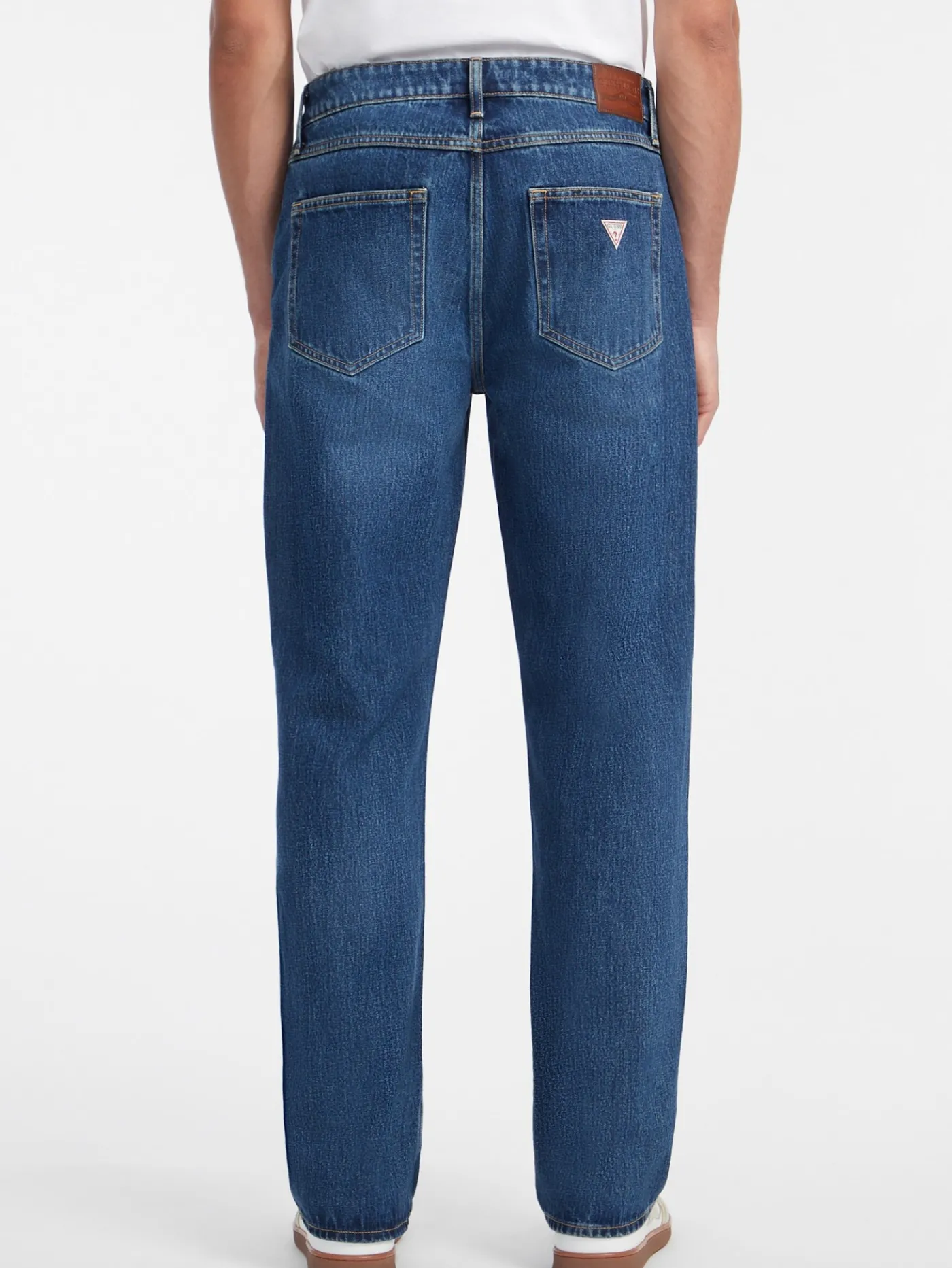 G18 Mid Waist Relaxed Jeans
