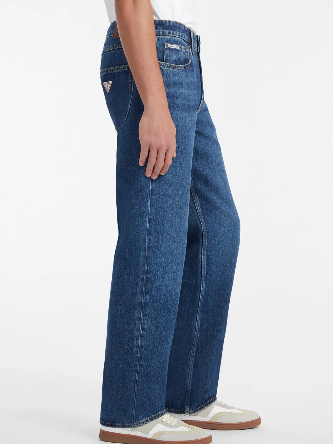 G18 Mid Waist Relaxed Jeans