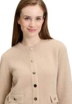 Grobstrickjacke