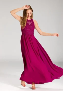 Hochgeschlossenes Chiffonkleid mit Stickerei