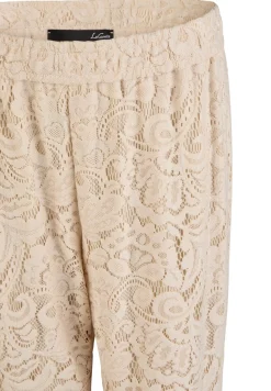 Hose mit floraler Spitze
