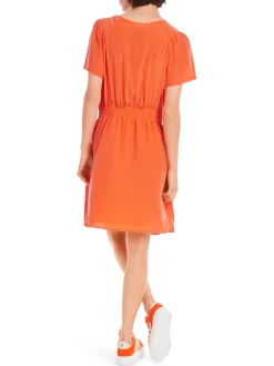 Kleid mit Knittereffekt