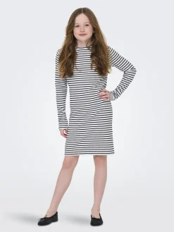 Kurzes Kleid