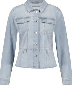Modische Jeansjacke