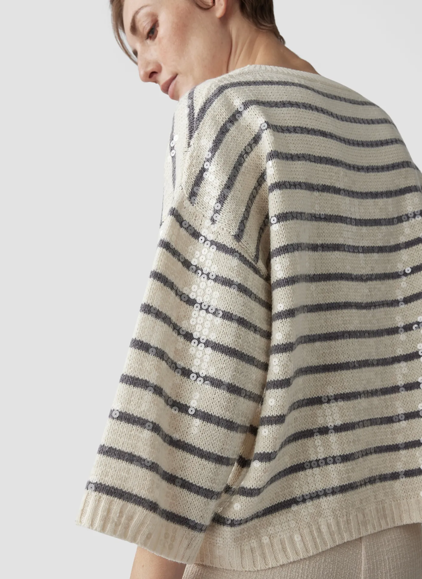 Pullover mit Streifen und Pailletten