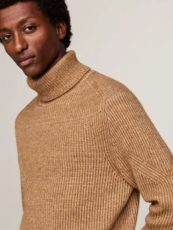 Rollkragenpullover