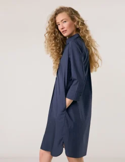 Schlichtes Blusenkleid