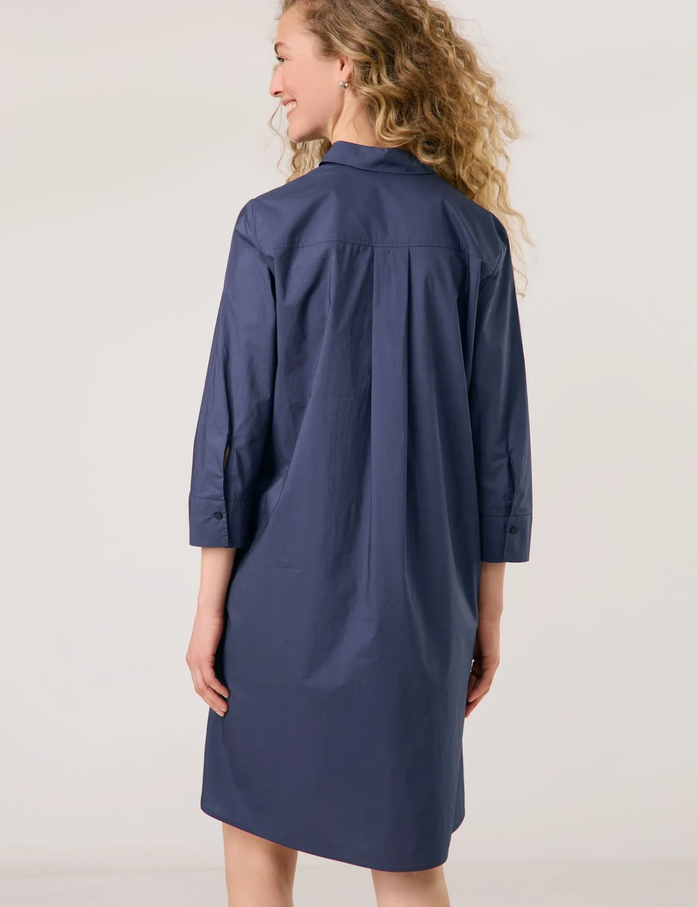 Schlichtes Blusenkleid