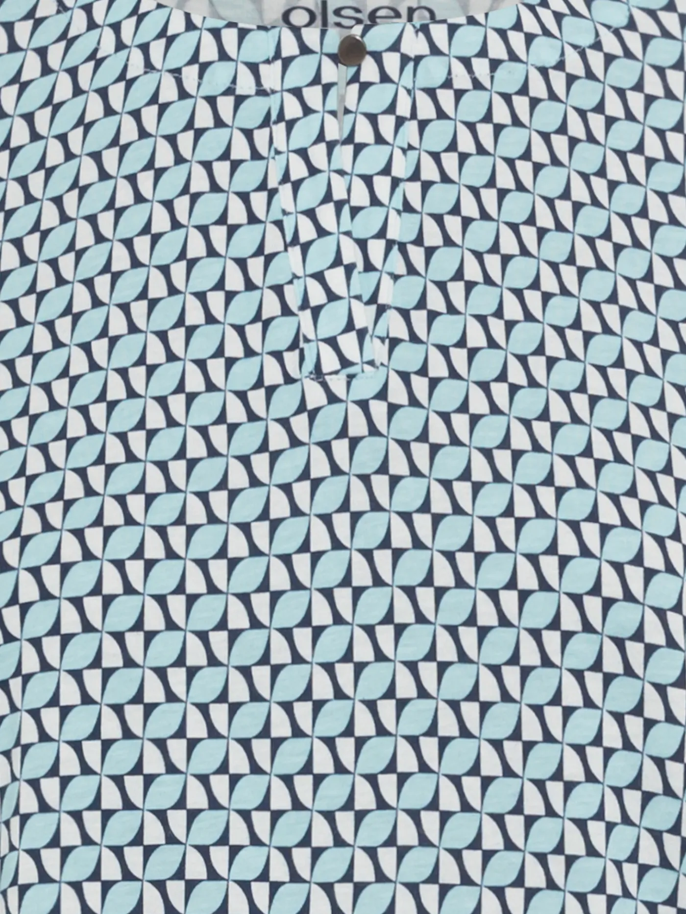 Shirt mit Knopf am Ausschnitt