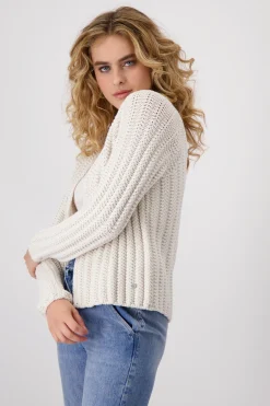 Stricküberwurf mit Rippstruktur