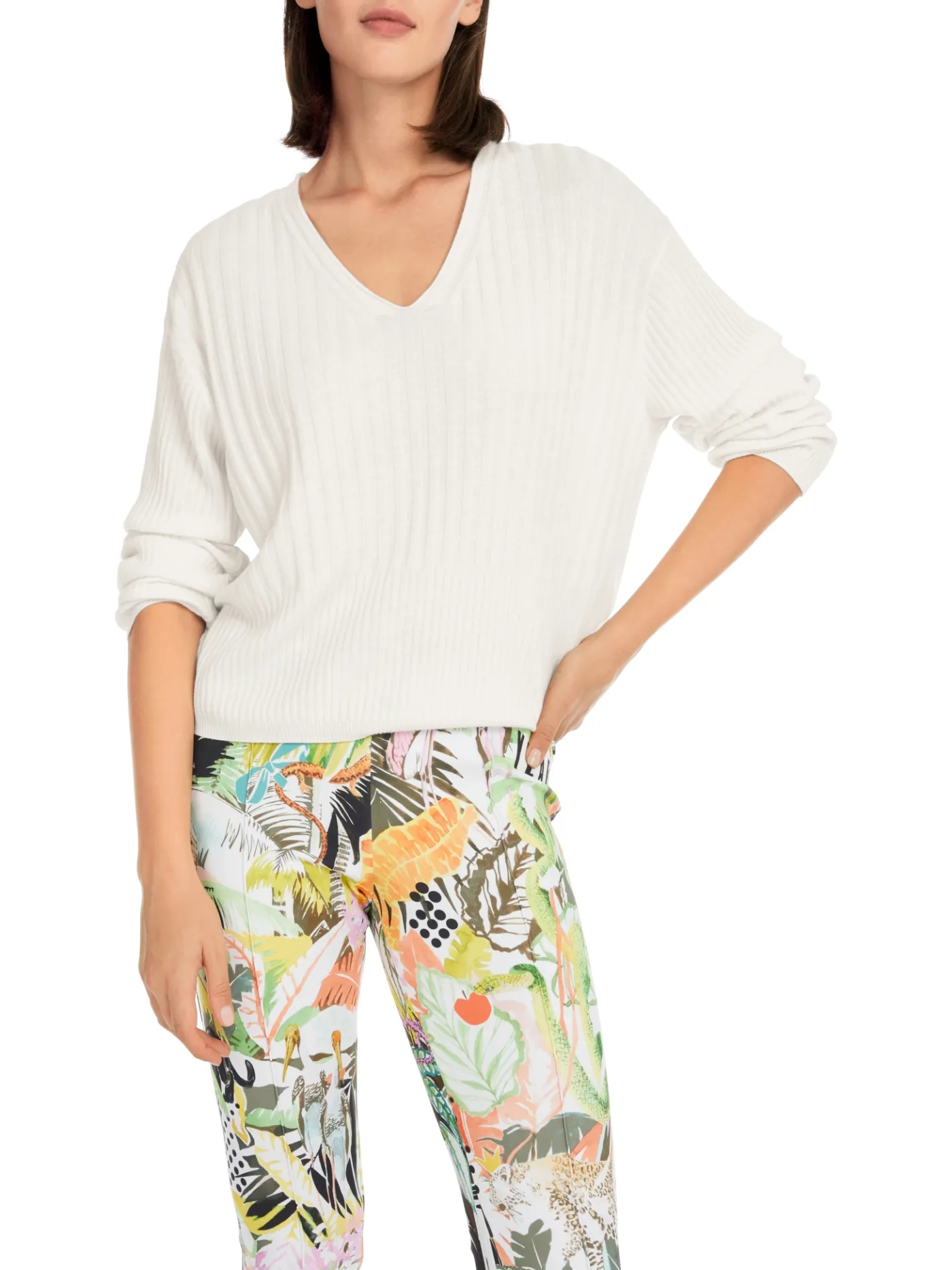 Sweater in Uni - Rethink Together