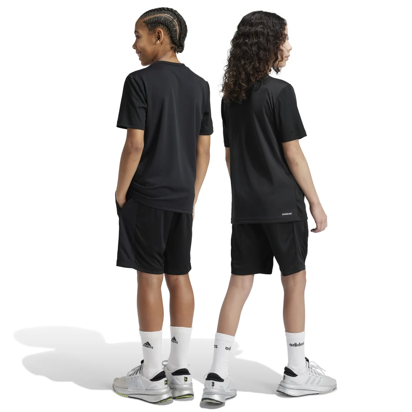Train Essentials Logo Regular Fit Kids Shorts
